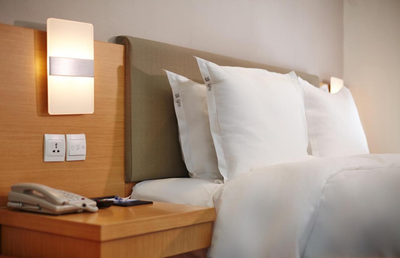 Holiday Inn Express Tangshan Downtown By Ihg Exterior foto